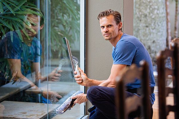 vinduespudsning kolding vinduespudser privat vinduespolering glasfacade 600×400 vinduespudsning kolding vinduespudser privat vinduespolering glasfacade